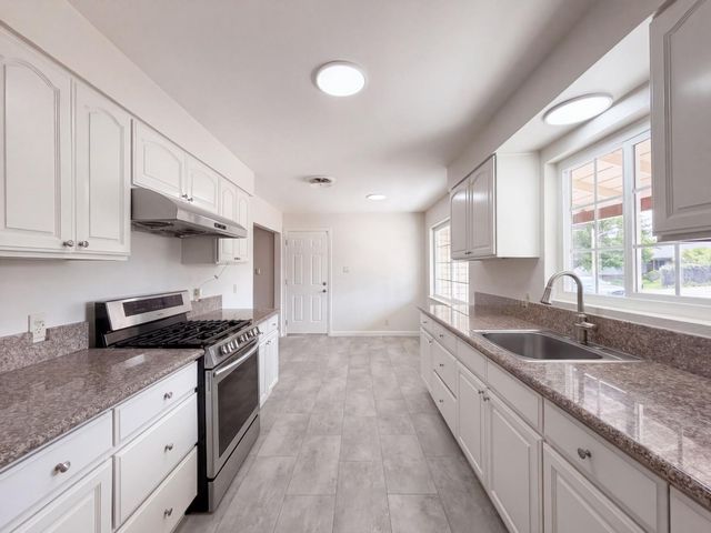 1801 60th Ave, Sacramento, CA 95822