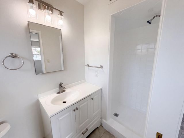 1801 60th Ave, Sacramento, CA 95822