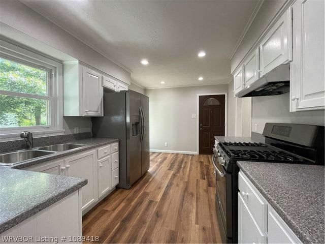 2618 S M Street, Fort Smith, AR 72901