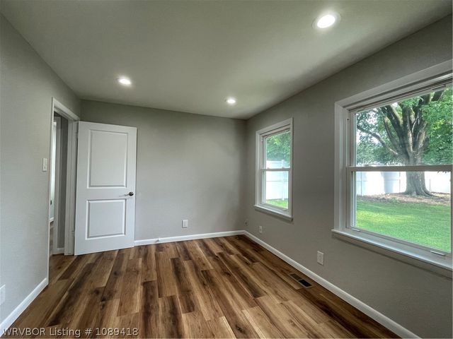 2618 S M Street, Fort Smith, AR 72901