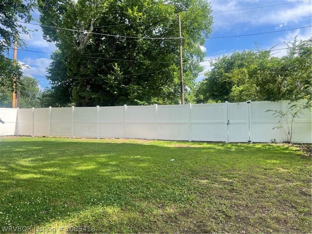 2618 S M Street, Fort Smith, AR 72901