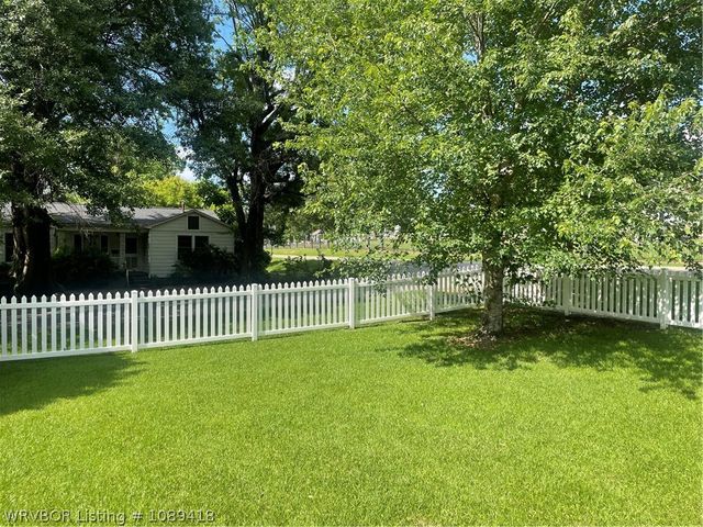 2618 S M Street, Fort Smith, AR 72901