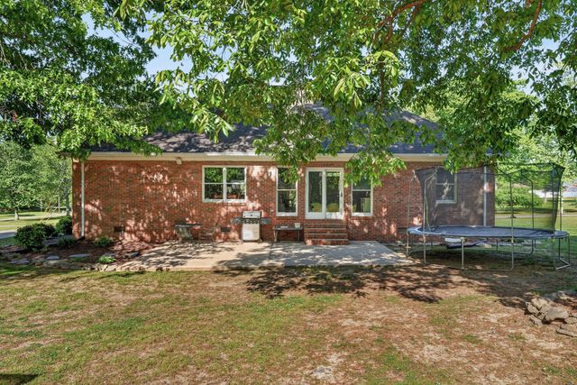 132 Ashton Cir, Fayetteville, TN 37334