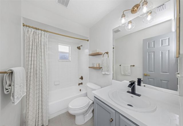 4604 PURPLE TIGER COURT, Lutz, FL 33558