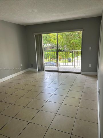 1225 NE 124th Street 27A, North Miami, FL 33161