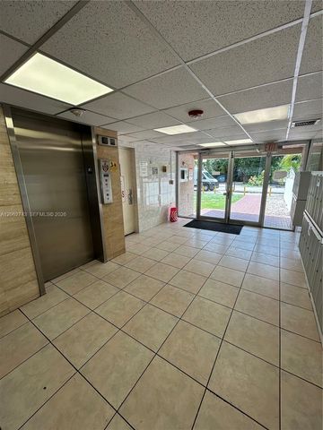 1225 NE 124th Street 27A, North Miami, FL 33161