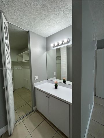 1225 NE 124th Street 27A, North Miami, FL 33161