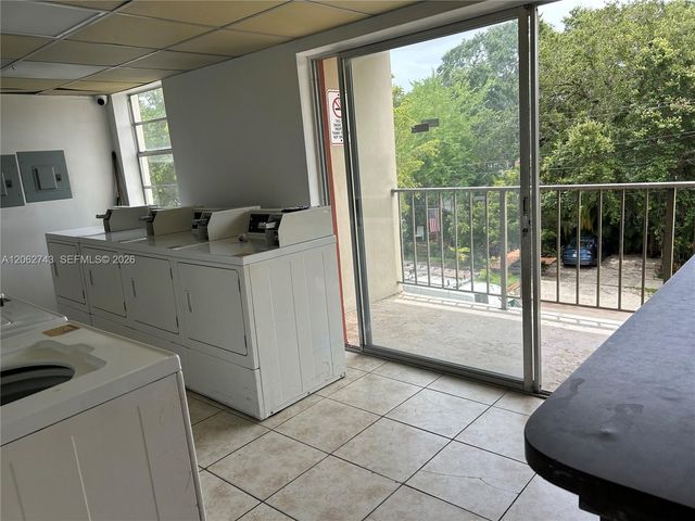 1225 NE 124th Street 27A, North Miami, FL 33161