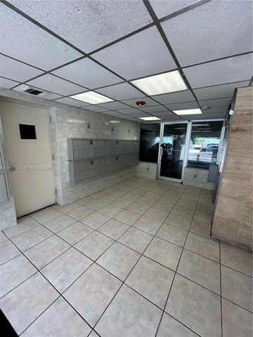 1225 NE 124th Street 27A, North Miami, FL 33161