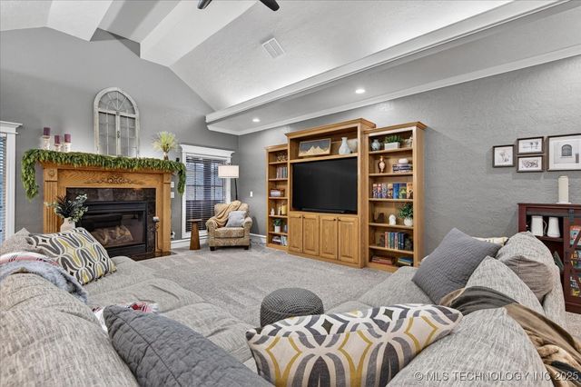 2409 Gary Avenue, Bartlesville, OK 74006