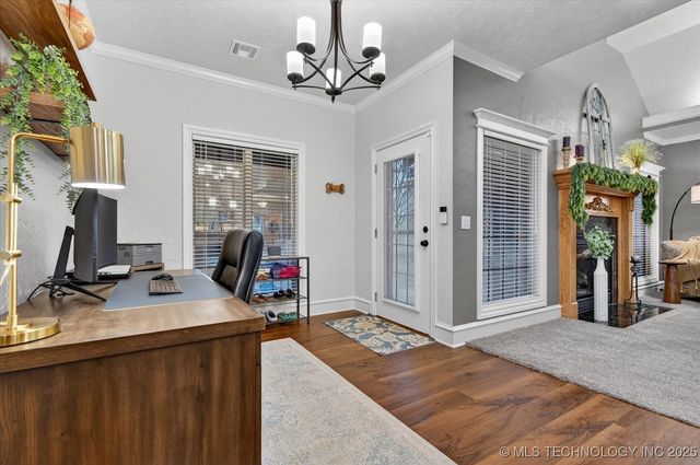 2409 Gary Avenue, Bartlesville, OK 74006