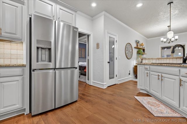 2409 Gary Avenue, Bartlesville, OK 74006