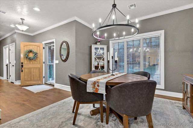 2409 Gary Avenue, Bartlesville, OK 74006