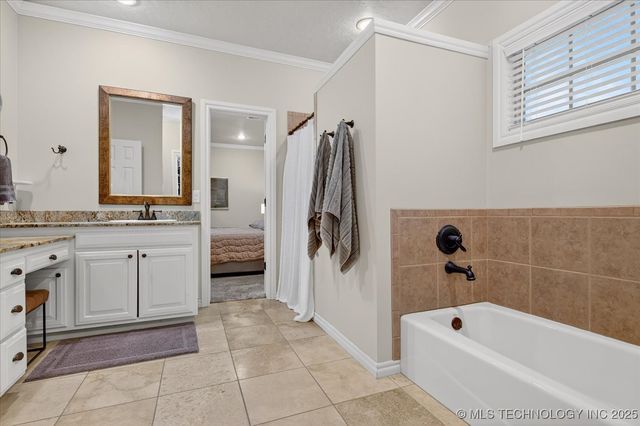 2409 Gary Avenue, Bartlesville, OK 74006