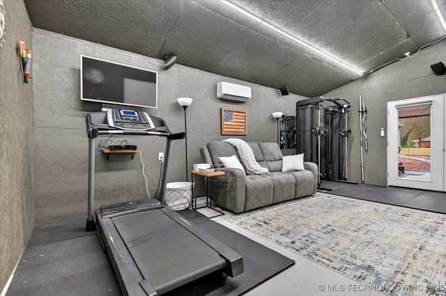 2409 Gary Avenue, Bartlesville, OK 74006