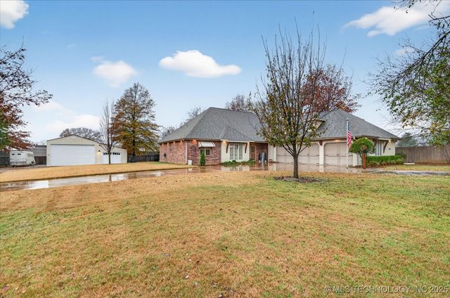 2409 Gary Avenue, Bartlesville, OK 74006