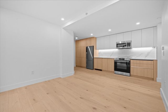 107 SCHAEFER Street GA, New York City, NY 11207