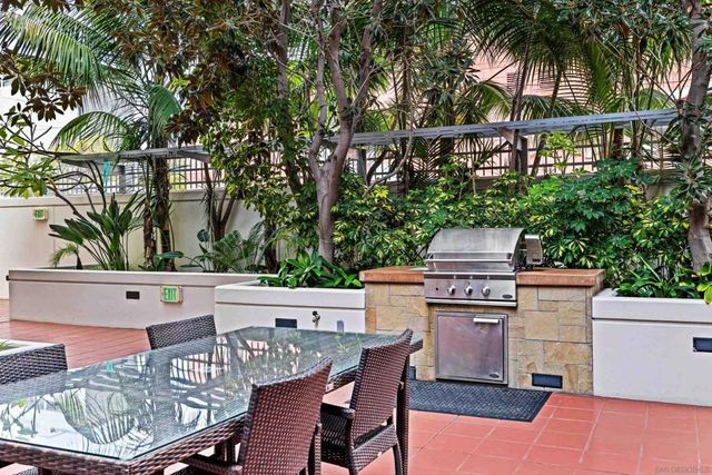 1431 Pacific Highway 519, San Diego, CA 92101