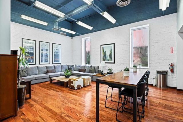 1431 Pacific Highway 519, San Diego, CA 92101