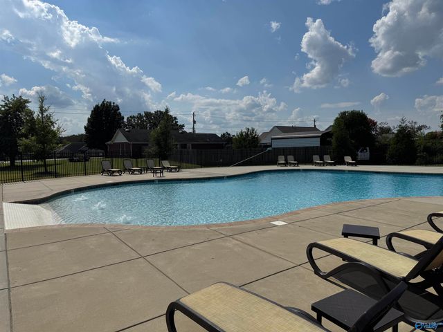 124 Blackburn Trace, Huntsville, AL 35811
