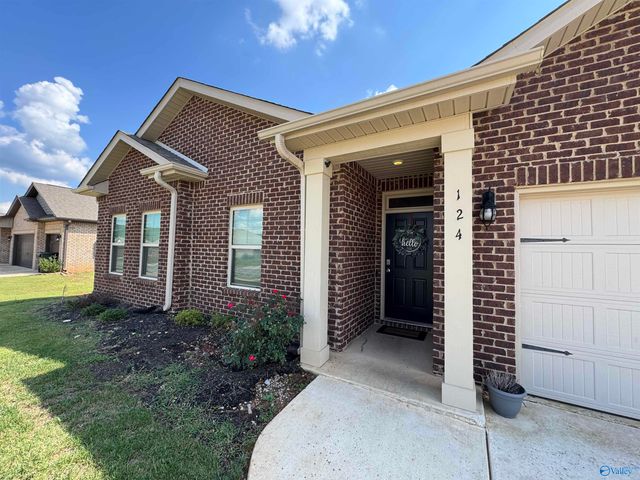 124 Blackburn Trace, Huntsville, AL 35811