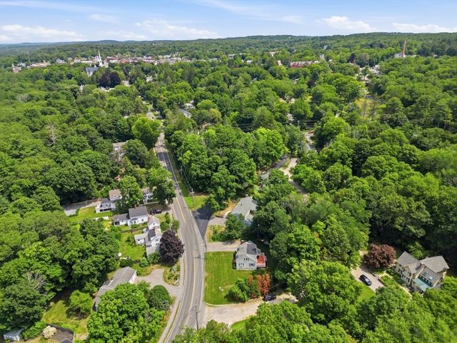 82 Central St., Andover, MA 01810