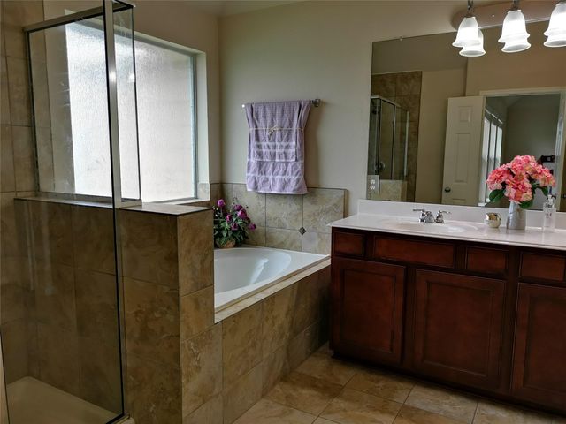 2302 Waterford Park Street, Missouri City, TX 77459