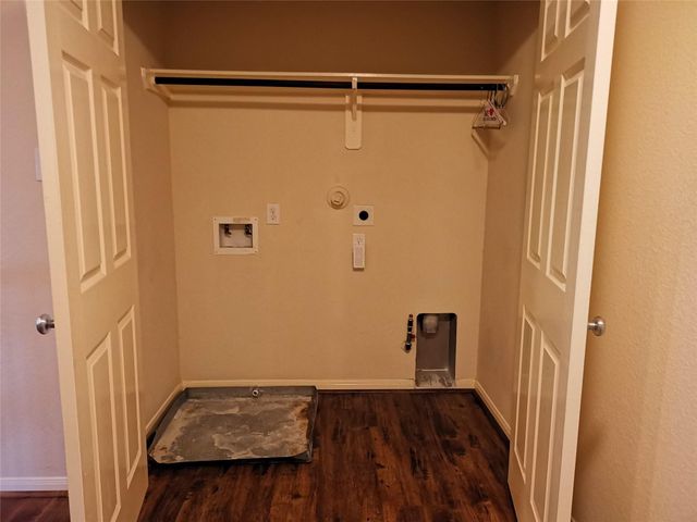 2302 Waterford Park Street, Missouri City, TX 77459