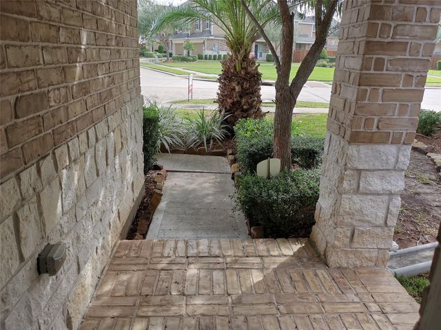 2302 Waterford Park Street, Missouri City, TX 77459