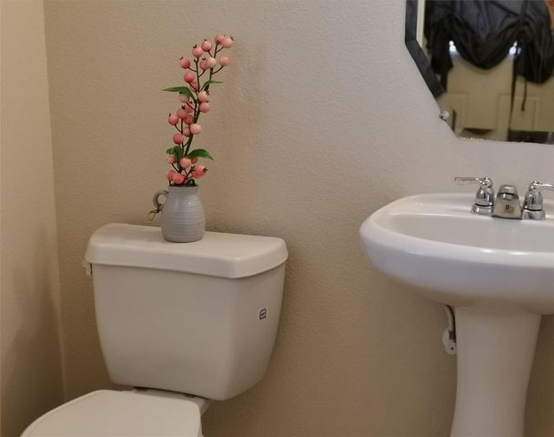 2302 Waterford Park Street, Missouri City, TX 77459