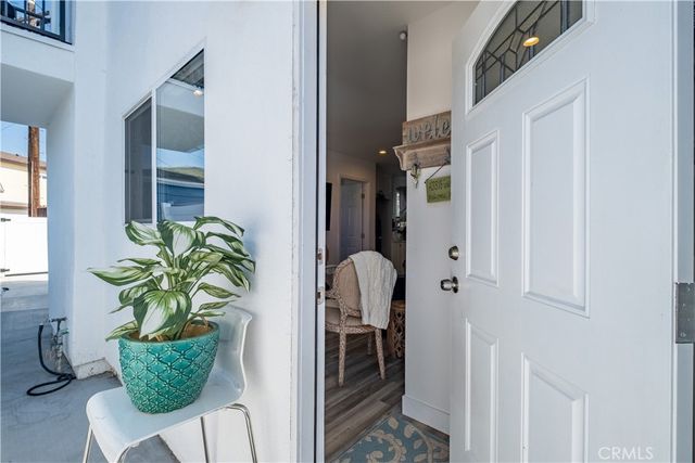 8326 Byrd Avenue, Inglewood, CA 90035