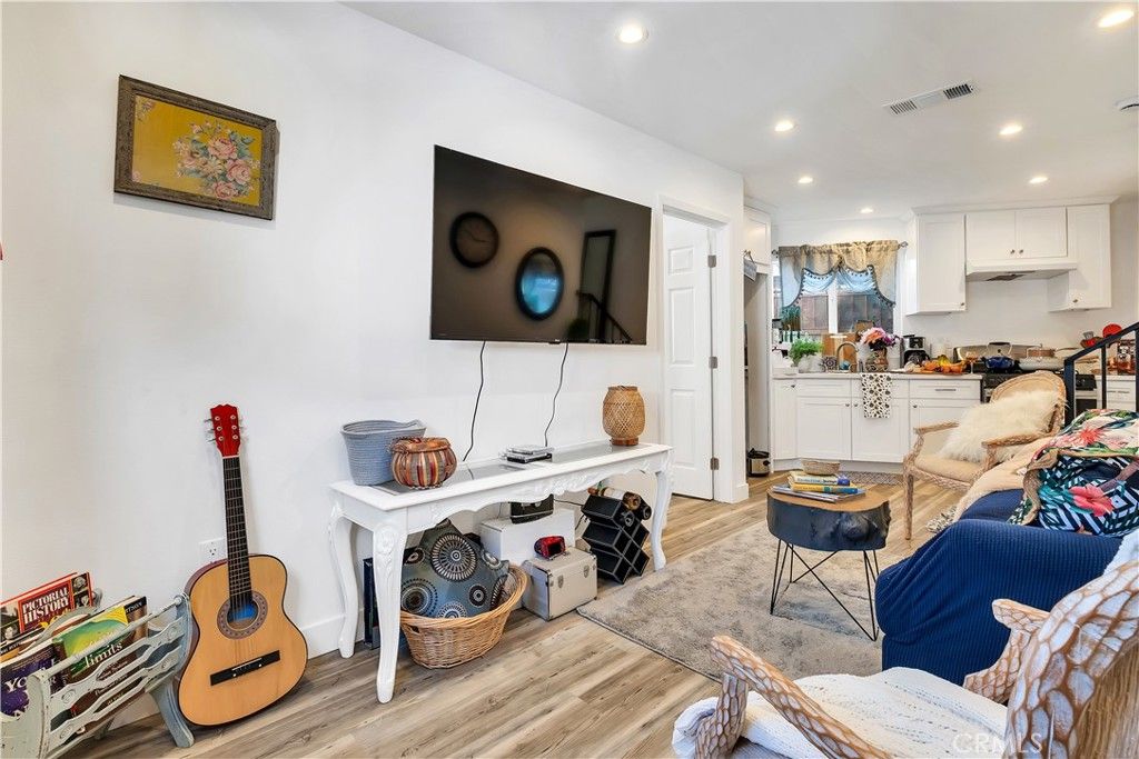8326 Byrd Avenue, Inglewood, CA 90035