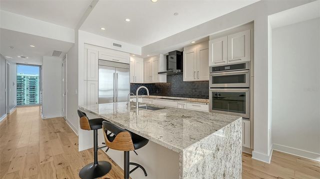 1155 N GULFSTREAM AVENUE 1506, Sarasota, FL 34236