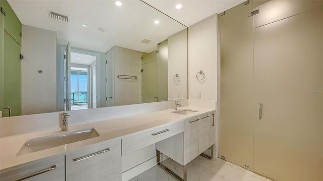 1155 N GULFSTREAM AVENUE 1506, Sarasota, FL 34236