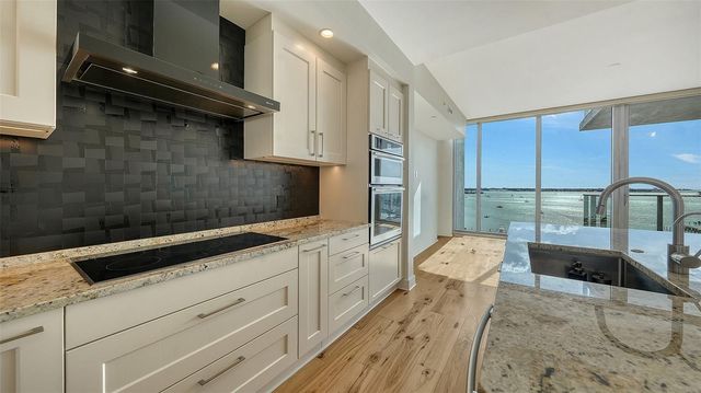 1155 N GULFSTREAM AVENUE 1506, Sarasota, FL 34236