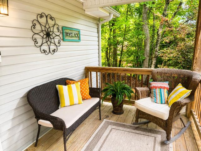 181 Cindy Lane, Ellijay, GA 30540