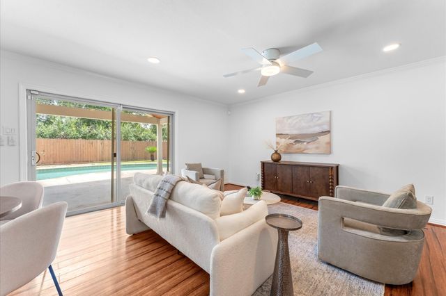 3022 Greenhaven Lane, Houston, TX 77092