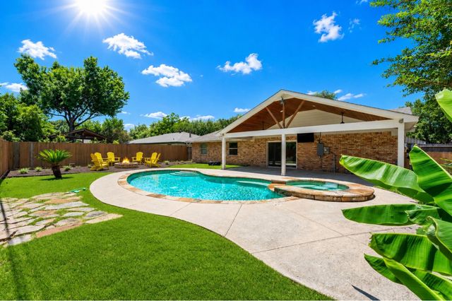 3022 Greenhaven Lane, Houston, TX 77092