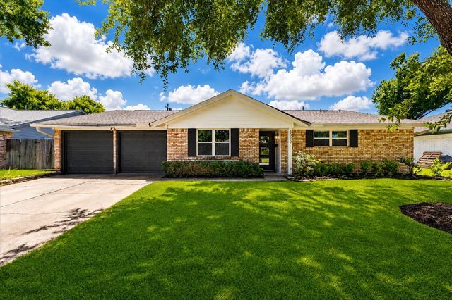 3022 Greenhaven Lane, Houston, TX 77092