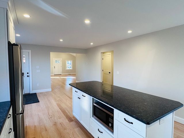 329 Tickle Rd, Westport, MA 02790