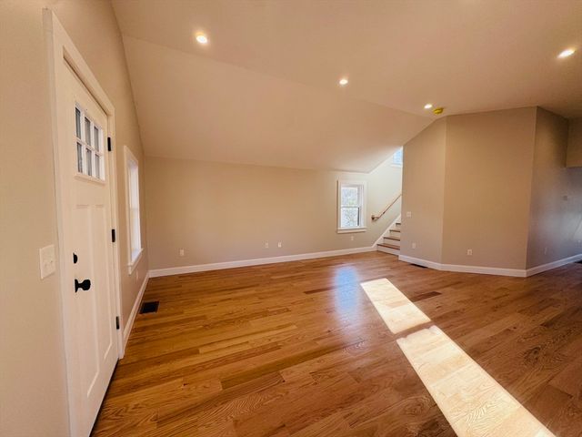 329 Tickle Rd, Westport, MA 02790