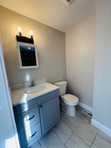 329 Tickle Rd, Westport, MA 02790