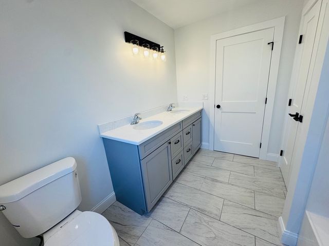 329 Tickle Rd, Westport, MA 02790