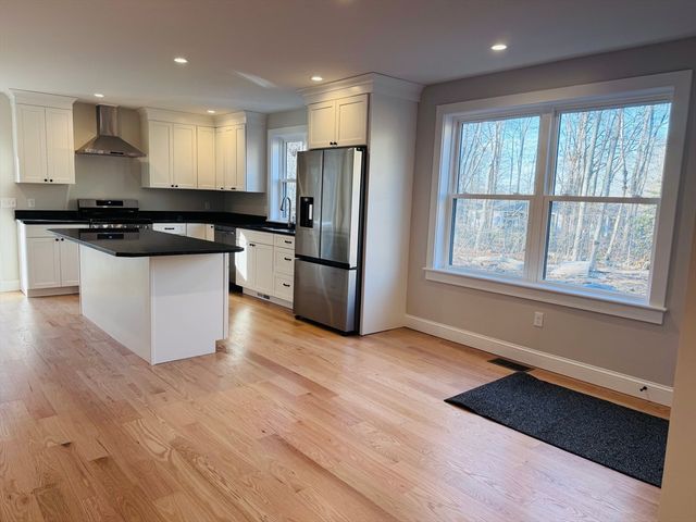 329 Tickle Rd, Westport, MA 02790