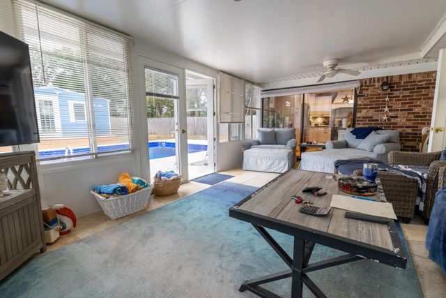 300 NW Victoria Avenue, Fort Walton Beach, FL 32548