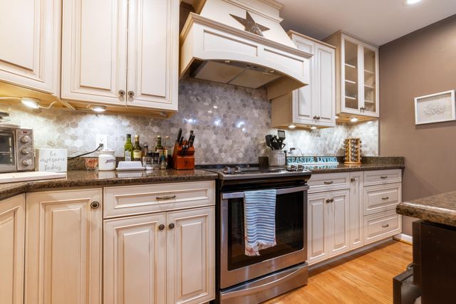 300 NW Victoria Avenue, Fort Walton Beach, FL 32548