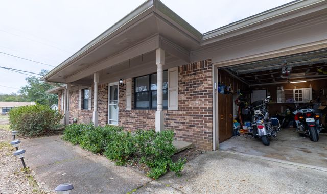 300 NW Victoria Avenue, Fort Walton Beach, FL 32548