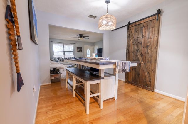 300 NW Victoria Avenue, Fort Walton Beach, FL 32548