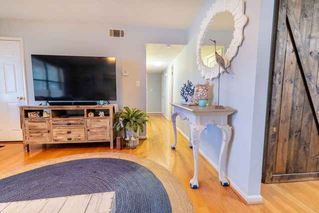 300 NW Victoria Avenue, Fort Walton Beach, FL 32548