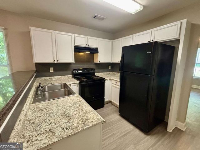 2595 Elliott Street NW, Atlanta, GA 30318